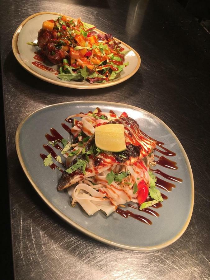 The Bear Inn Hodnet ภายนอก รูปภาพ